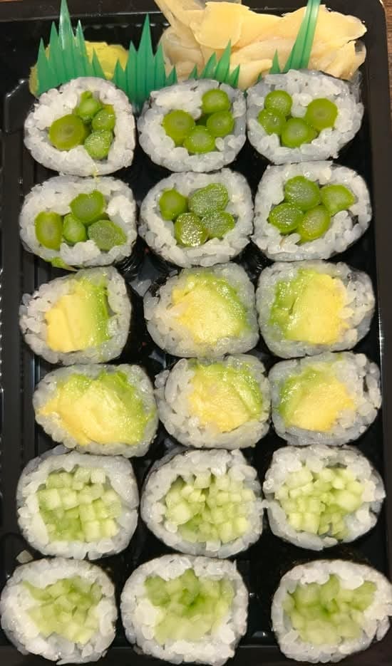 Raku Veggie Maki.